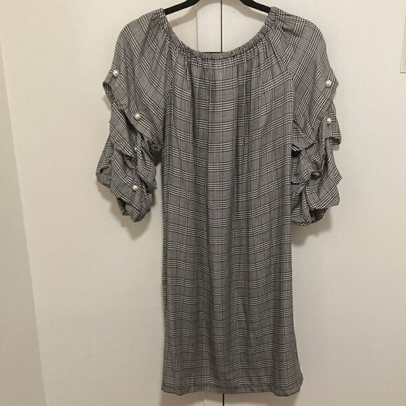 MSK Petite Dress, Black & White Houndstooth Ruched Sleeves with Pearls. Size S. - Picture 4 of 6